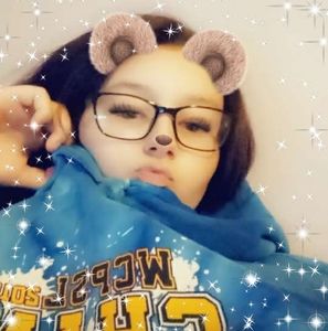 Meet your Posher, Victoria